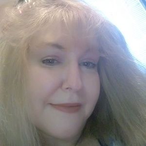 Meet your Posher, Elenore